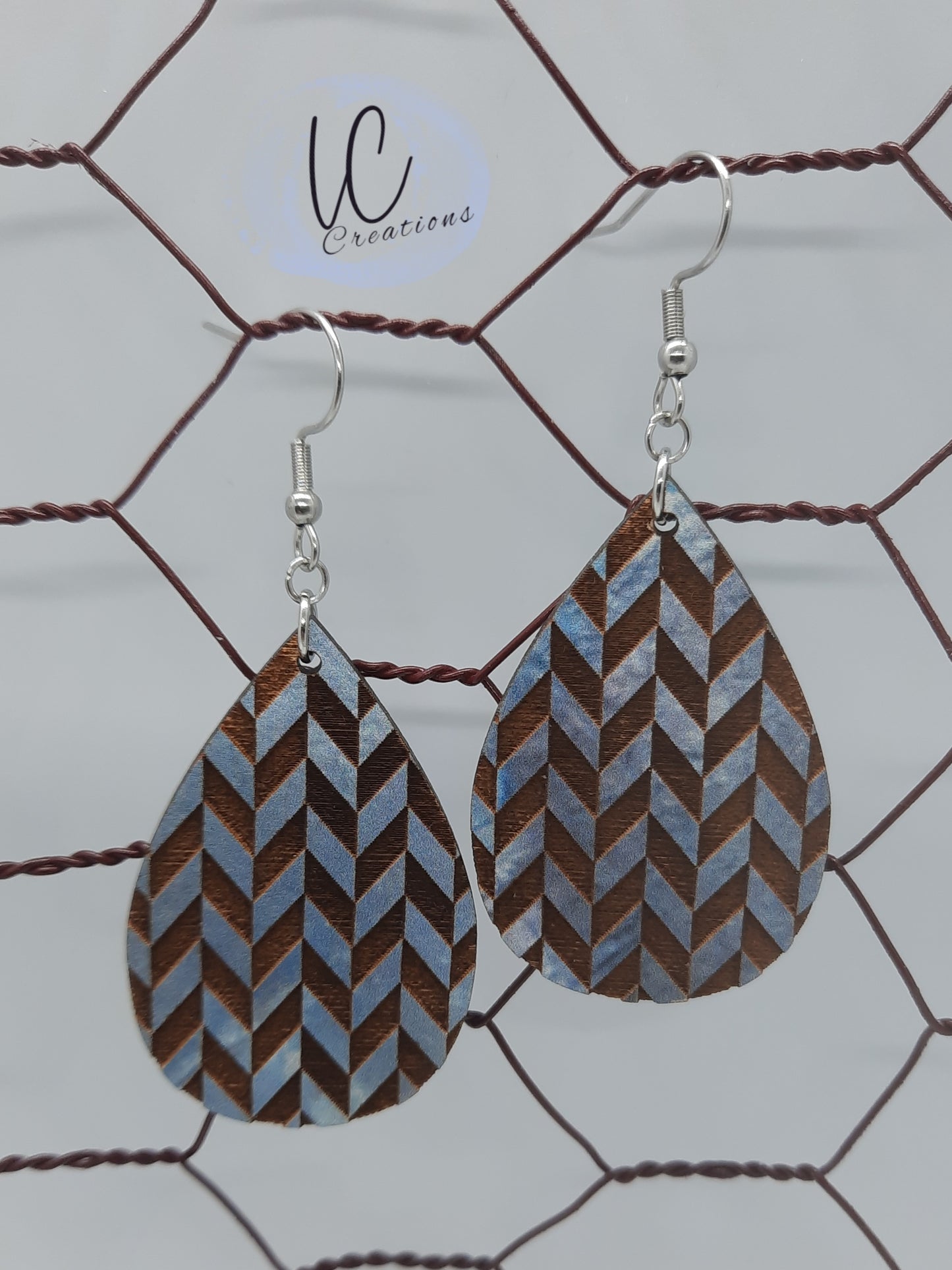 Chevron Pearl Dangle